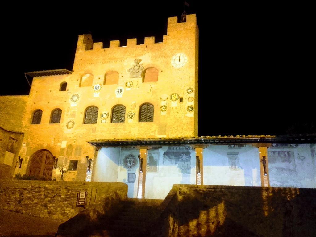 Agriturismo Il Torrione 切塔尔多 外观 照片