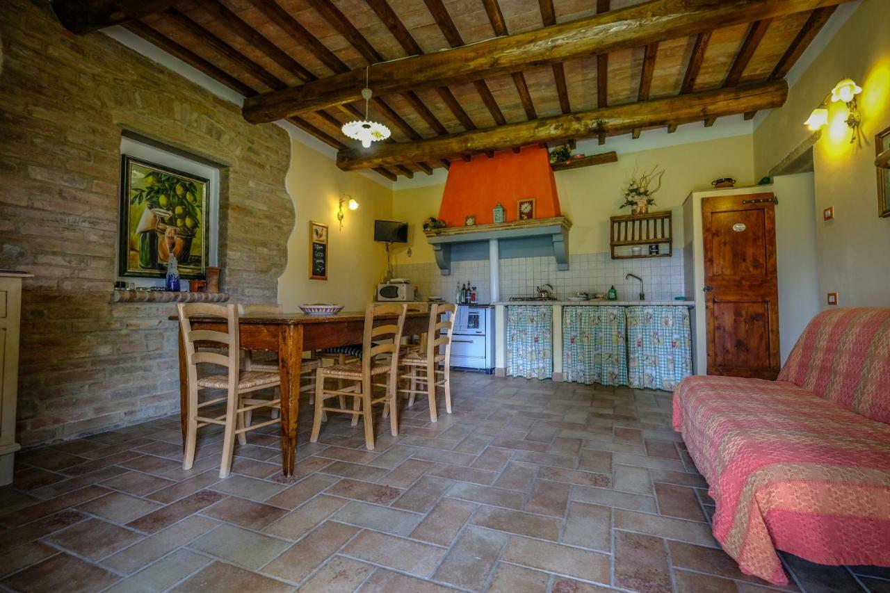 Agriturismo Il Torrione 切塔尔多 外观 照片